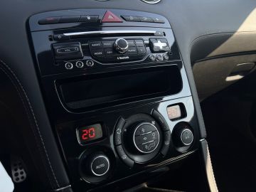 Peugeot RCZ